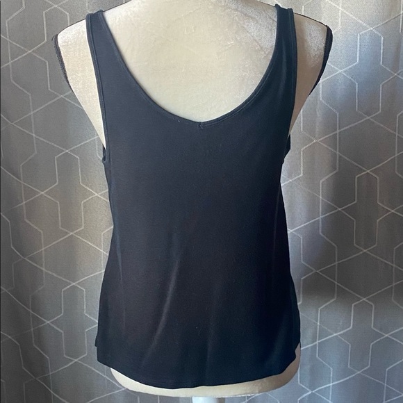 WOMENS BUNDLE TWO TOPS-SIZE SMALL - Picture 4 of 11